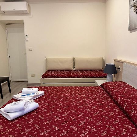 Casa Vacanza Vahid Рим Екстериор снимка