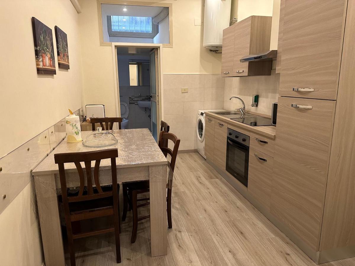 Casa Vacanza Vahid Рим Екстериор снимка