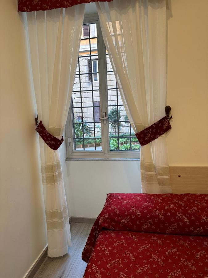 Casa Vacanza Vahid Рим Екстериор снимка