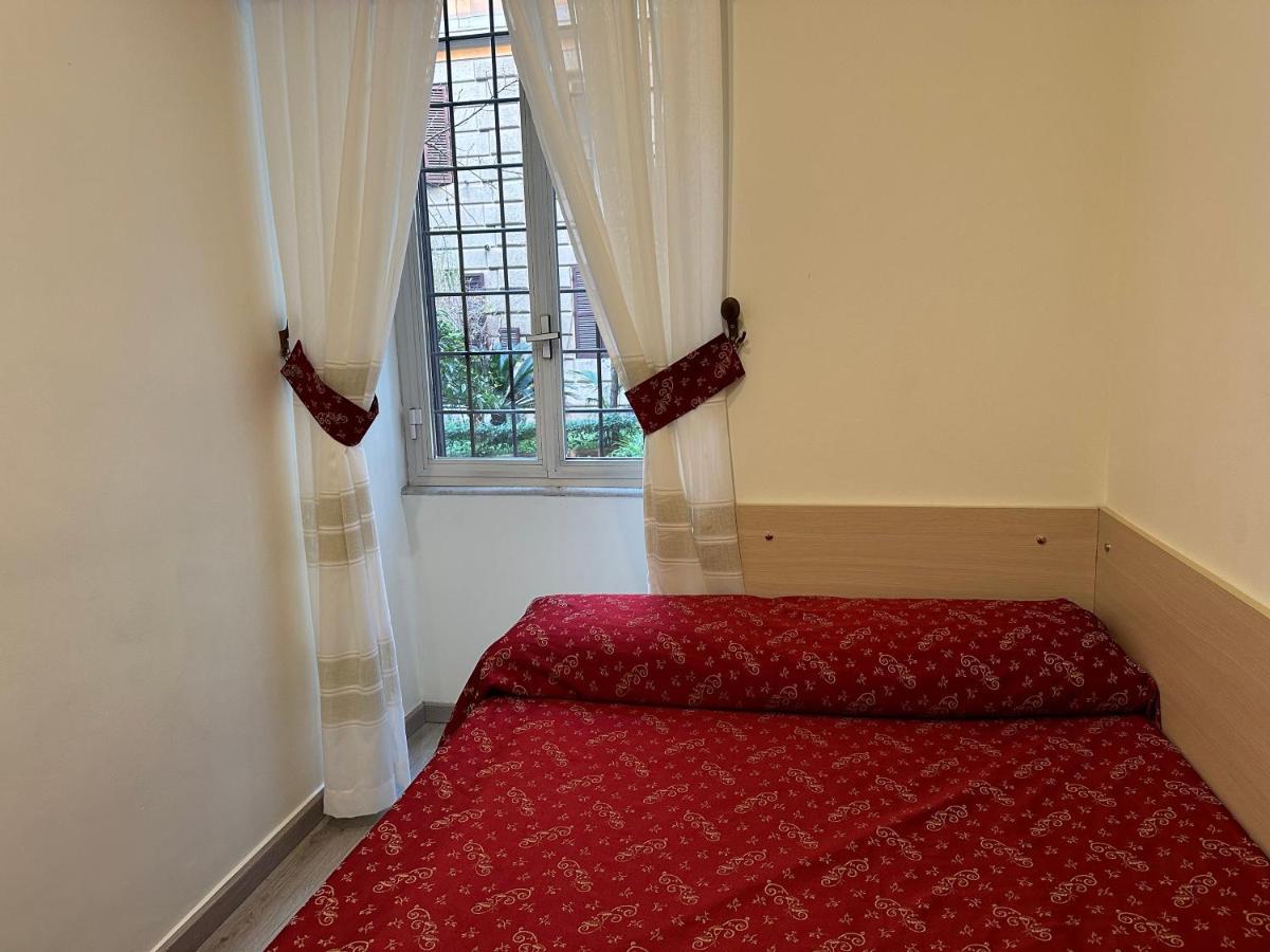 Casa Vacanza Vahid Рим Екстериор снимка