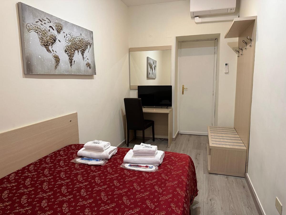 Casa Vacanza Vahid Рим Екстериор снимка