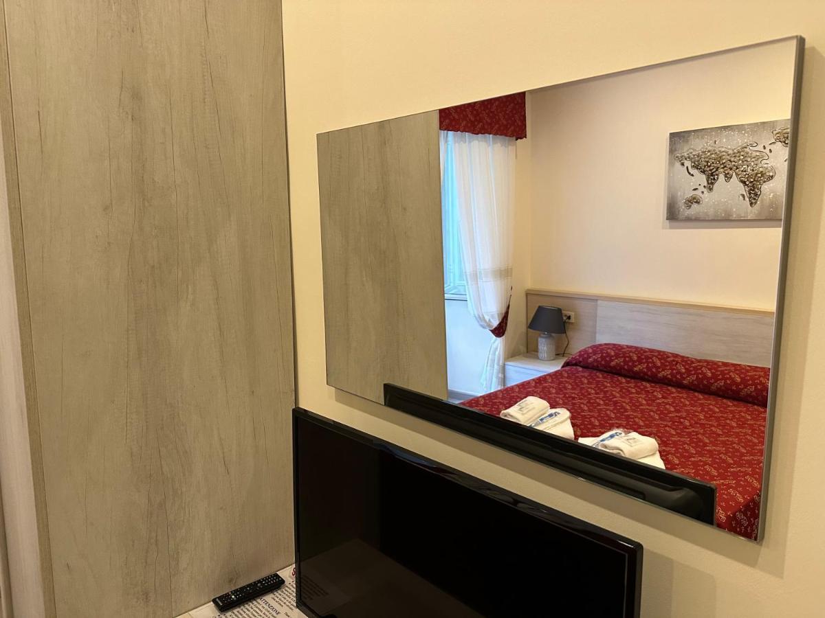 Casa Vacanza Vahid Рим Екстериор снимка